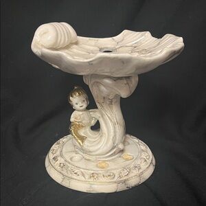 Vintage Shell and Cherub Toothbrush Holder
